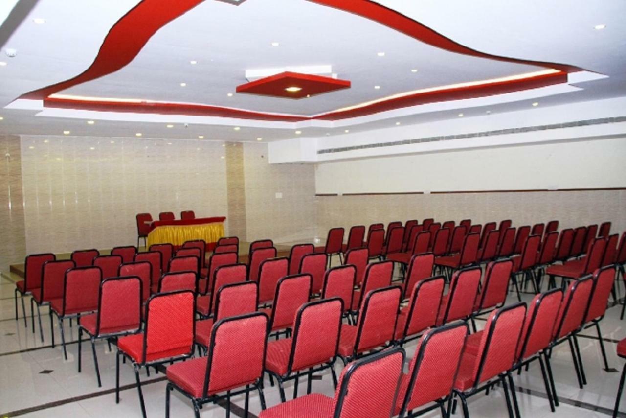 Poppys S.E.T Residency Hotel Кумбаконам Екстериор снимка
